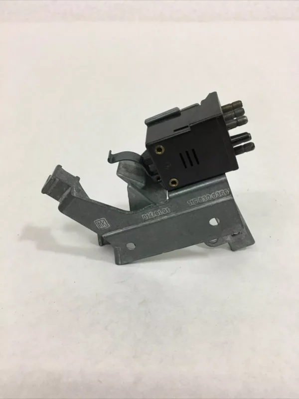 NOS AC Operating Unit Mercedes W114 W115 230 250 1158300366 - Image 4