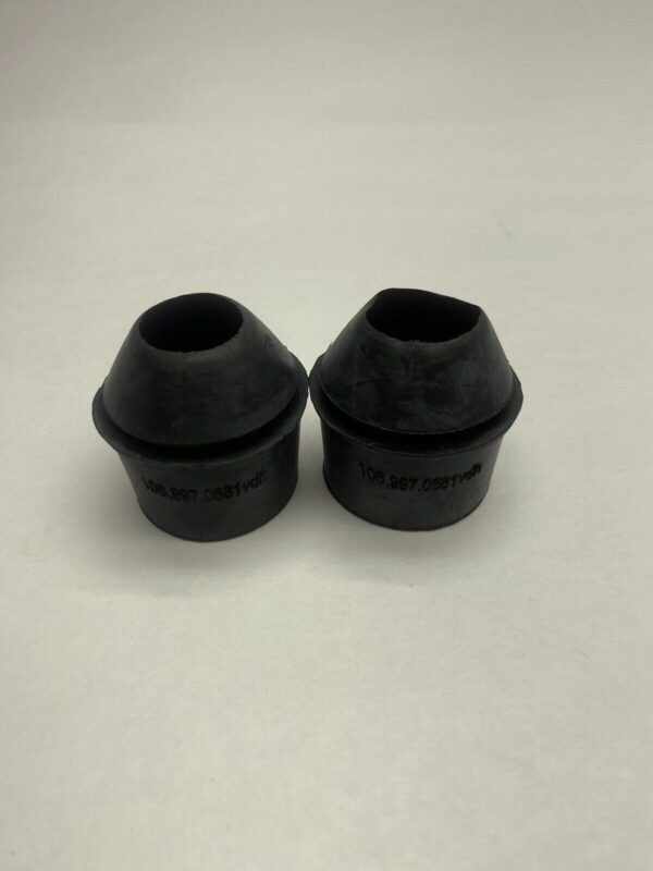 Set of Water Drain Grommets in Trunk for Mercedes Benz W108 109 W111 1089970681 - Image 2