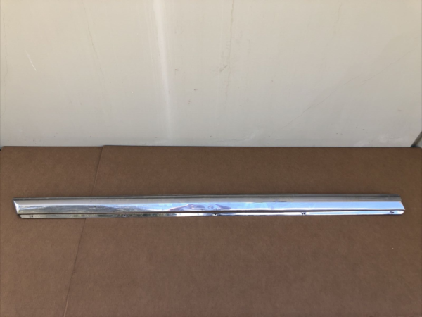 USED Left Chrome Sill Cover For Mercedes W111 220SE 250SE 280SE Coupe 1116865120