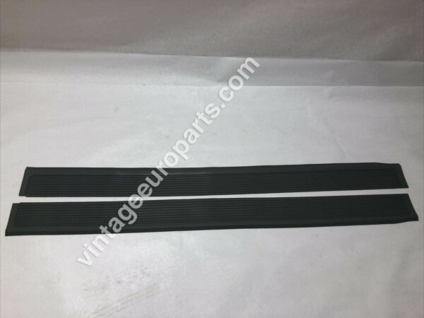 New Grey Colored entry Sill Plate Rubbers Fits R107 350SL 450SL 380SL 560SL