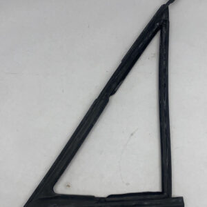 Left Side Vent Window Seal fits Mercedes W108 W109 250S 280SE 300SEL 1087250124