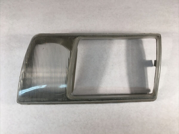 Used Bosch Left Headlight Lens fits Mercedes W126