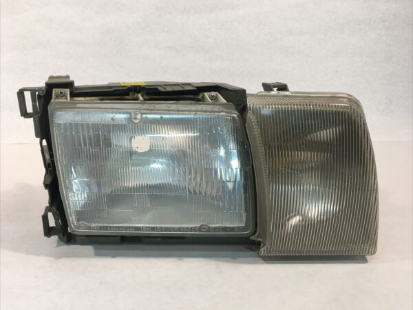 Used Bosch Right Headlight Assembly fits Mercedes W126 1268201059