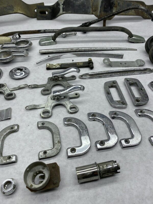 Used Parts Lot Fits Mercedes W110 W111 W112 Fintail Sedan - Image 5