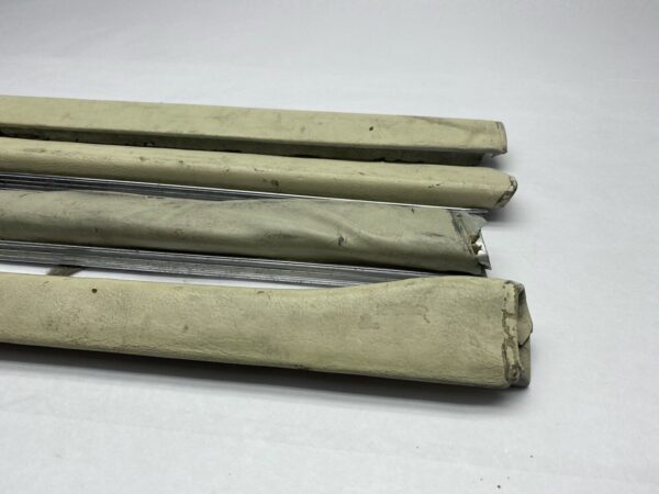 Used Set of Window Keys fits Mercedes W111 220SE 250SE 280SE Coupe - Image 7