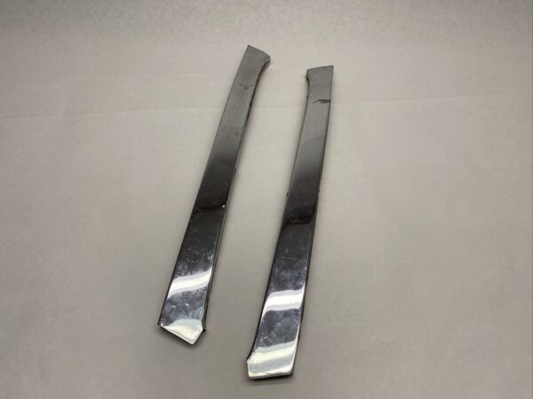 Used Pair of A Pillar Chrome Covers fits Mercedes W111 W112 Coupe - Image 6