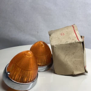 Pair of Front Indicator Bullet Lights Fits Mercedes W108 W109 W111 1118260790