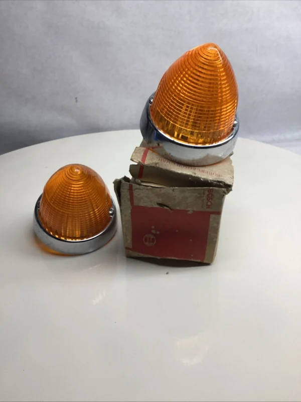 Pair of Front Indicator Bullet Lights Fits Mercedes W108 W109 W111 1118260790 - Image 2