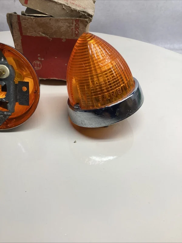 Pair of Front Indicator Bullet Lights Fits Mercedes W108 W109 W111 1118260790 - Image 3