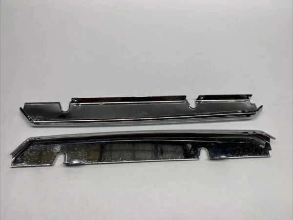 Pair of Grille Wings Fits Mercedes R107 350sl 380sl 450sl 500sl 560sl - Image 3