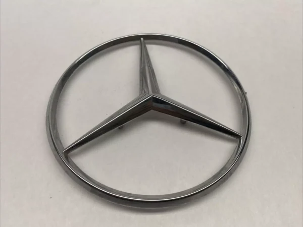 OEM Trunk Lid Chrome Star fits Mercedes W126 SE SEL SEC 1267580158