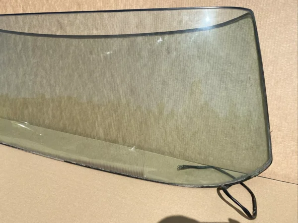 Used Rear Windshield with Heating Fits Mercedes W108 W109 1086780010 - Image 2