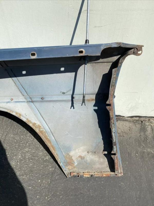 Used Front Right Fender fits W108 W109 Sedan - Image 5