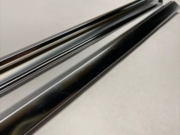 2pcs Upper Door Molding Set fits Mercedes W114 Coupe 1157280130 1157280230 - Image 3