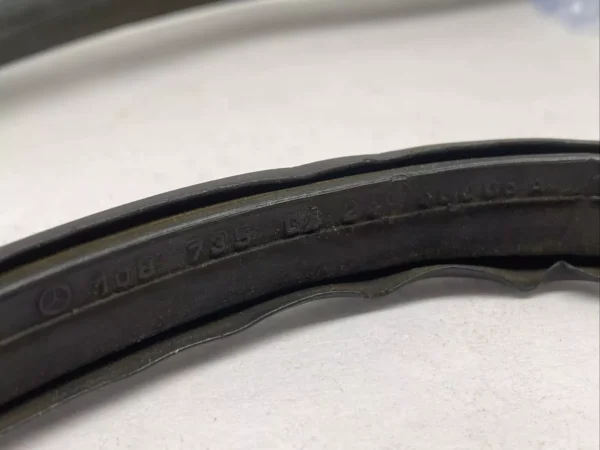 Rear Door Right Hand triangle window seal fits Mercedes W108 W109 - Image 2
