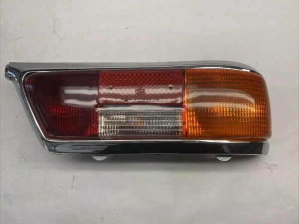 Late Style Right Amber Taillight Fits Mercedes W111 280SE 3.5