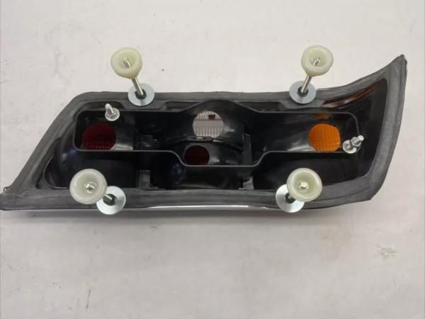 Late Style Right Amber Taillight Fits Mercedes W111 280SE 3.5 - Image 3