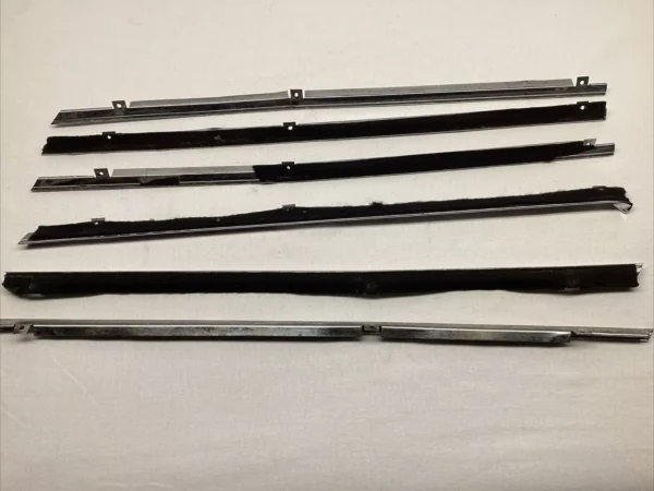 Used Center Dash Chrome Molding 250SL 280SL W113 Pagoda 1136802371
