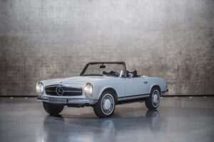 Buying a vintage Mercedes-Benz like the Pagoda in this picture, requires patience and research.