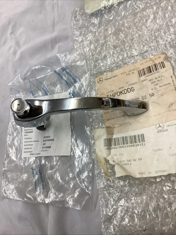 Used Door Handle Double Sided Key Fits Mercedes w113 280sl - Image 4