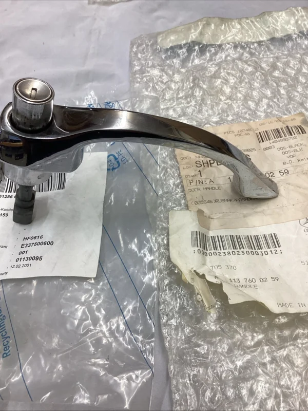 Used Door Handle Double Sided Key Fits Mercedes w113 280sl - Image 3