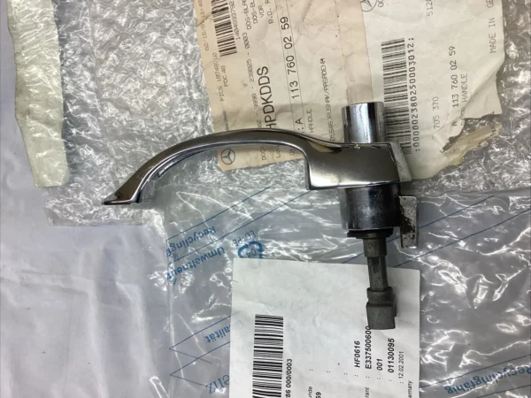 Used Door Handle Double Sided Key Fits Mercedes w113 280sl - Image 2