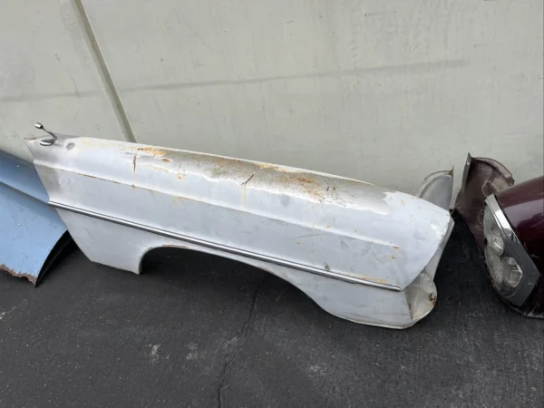 Used Front Right Fender fits Mercedes W108 W109 Sedan 1088800618