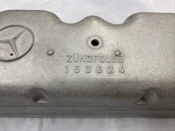 Used Early Screw On Cap Style Valve Cover fit Mercedes W108 W111 W113 1270160105 - Image 3