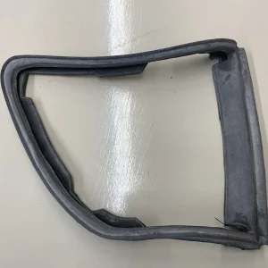 Seal RH Rubber Seal Fits Mercedes R107 0008268380
